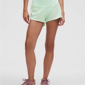 Lululemon Speed Up High-Rise Lined Short 2.5"
Sea Mist